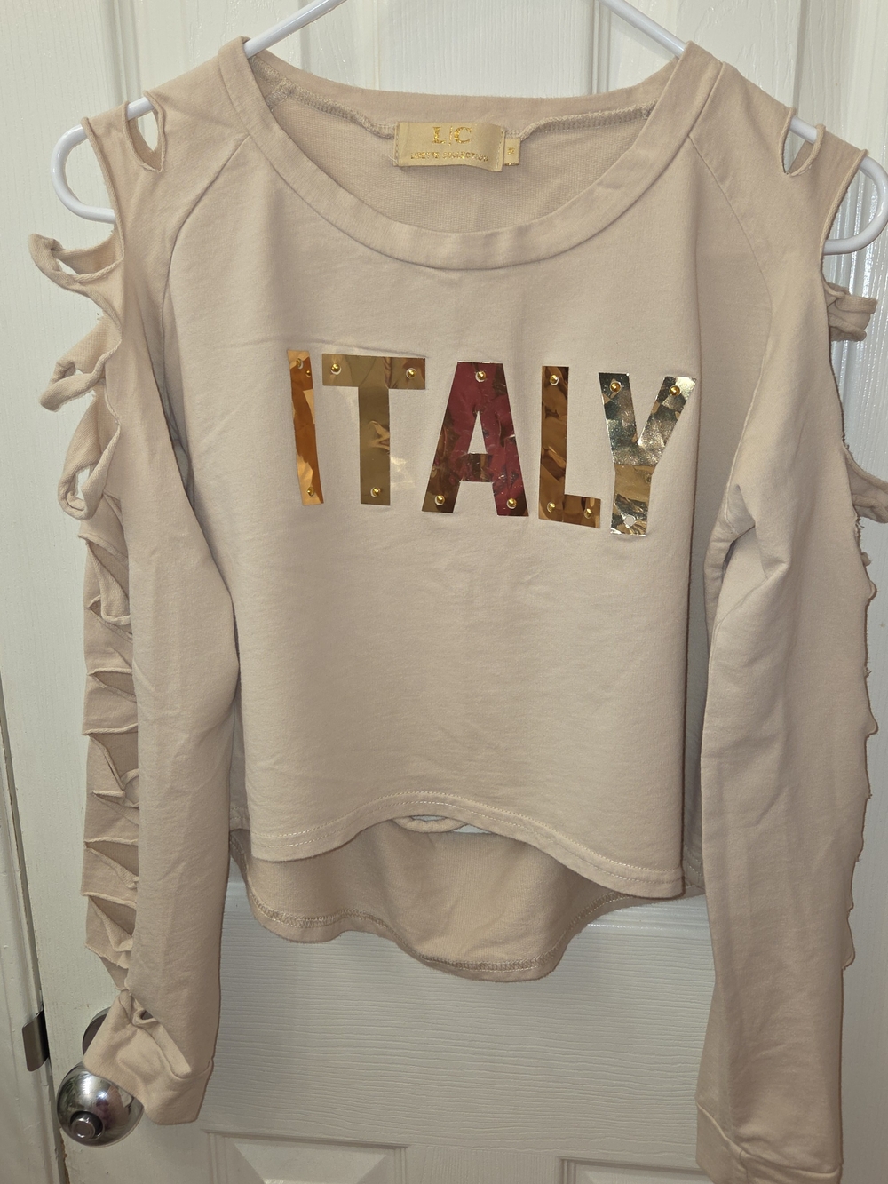 Italy Graphic Cold-Shoulder Women's Top